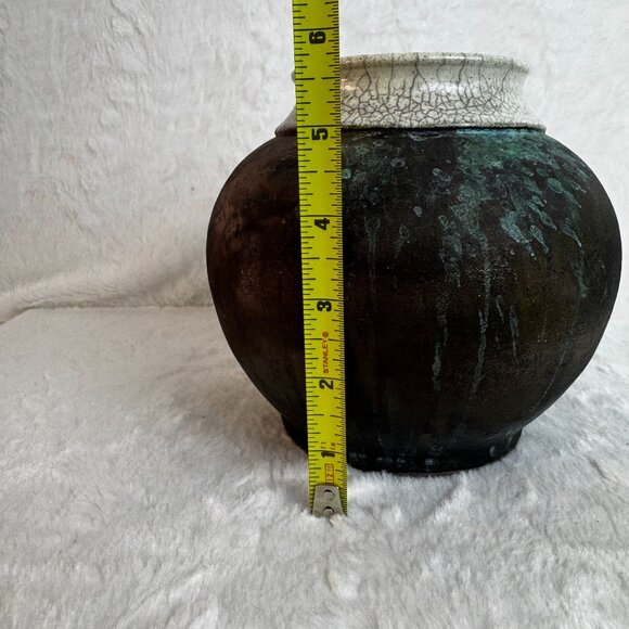Vintage Raku Studio Art Pottery Vase Iridescent Metallic Glaze Artist Stamp DW - Picture 6 of 7